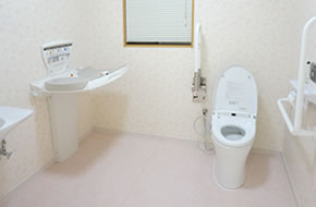 多目的トイレ